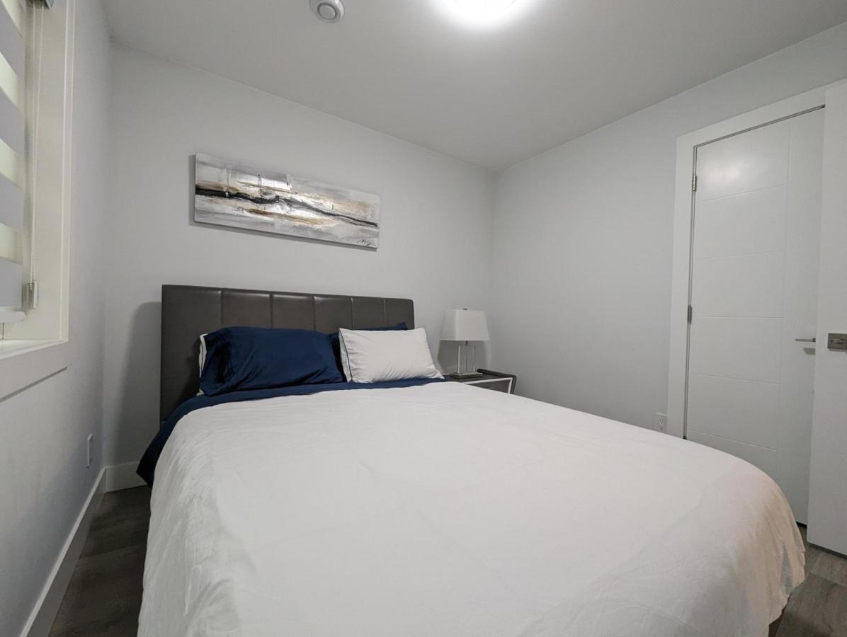 Modern & Luxurious Suites In サレー エクステリア 写真